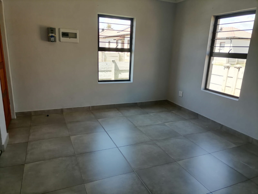 To Let 3 Bedroom Property for Rent in Waterval East North West